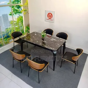 Quality Dining by 6 Metal Legs