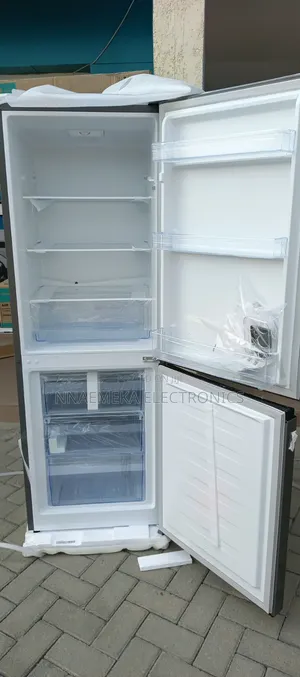 HISENSE REF 29DCA 230L (Bottom Freezer, Top Fridge)
