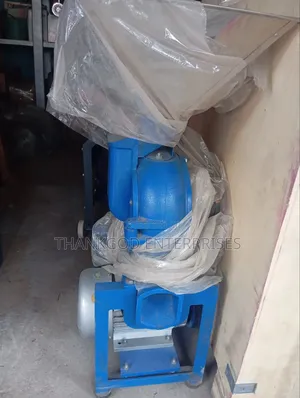 Hammer Mill Crusher Machine