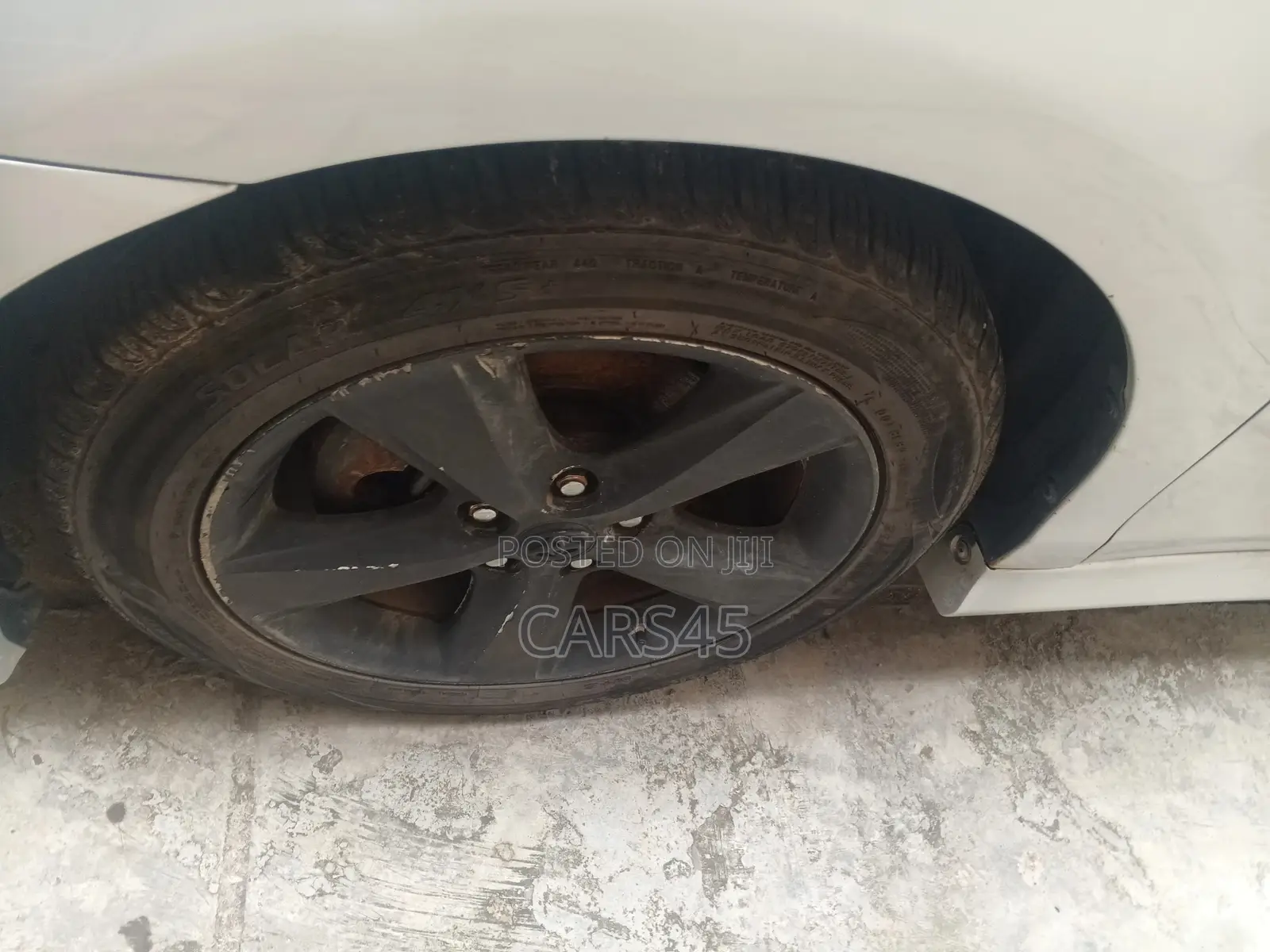 Toyota Camry 2011 Silver