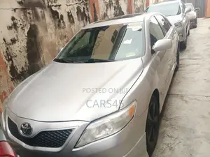 Toyota Camry 2011 Silver
