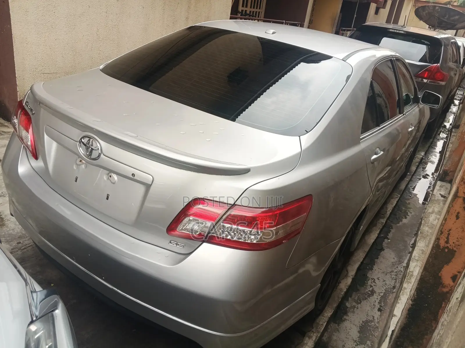 Toyota Camry 2011 Silver