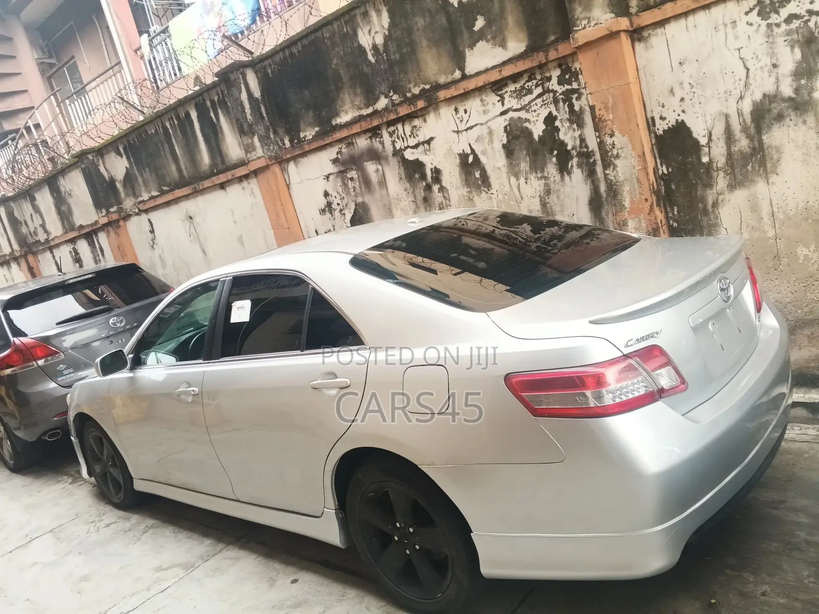 Toyota Camry 2011 Silver