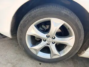Toyota Venza 2009 White