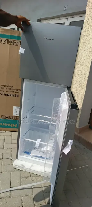 Hisense Ref 200dr 154l ( Top Freezer,bottom Fridge).