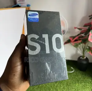 New Samsung Galaxy S10 128 GB Black