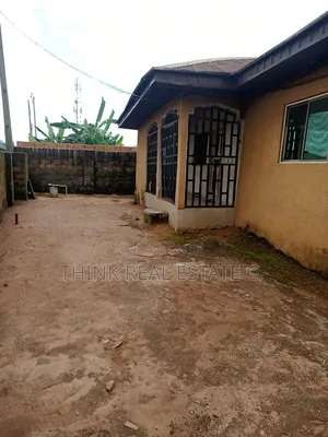 3bdrm Block of Flats in Isihor, Benin City for sale
