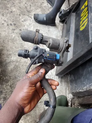 Water Channel Ford Escape 1.6 4 Plugs