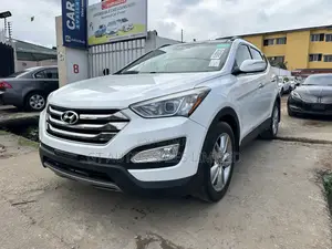 Hyundai Santa Fe Limited w/Saddle Interior 4dr SUV (3.3L 6cyl 6A) 2015