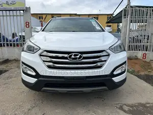 Hyundai Santa Fe Limited w/Saddle Interior 4dr SUV (3.3L 6cyl 6A) 2015