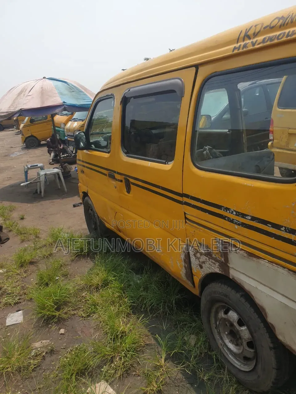 Suzuki APV Minibus 2010 Yellow
