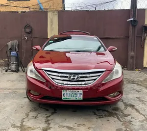 Hyundai Sonata 2012 Red