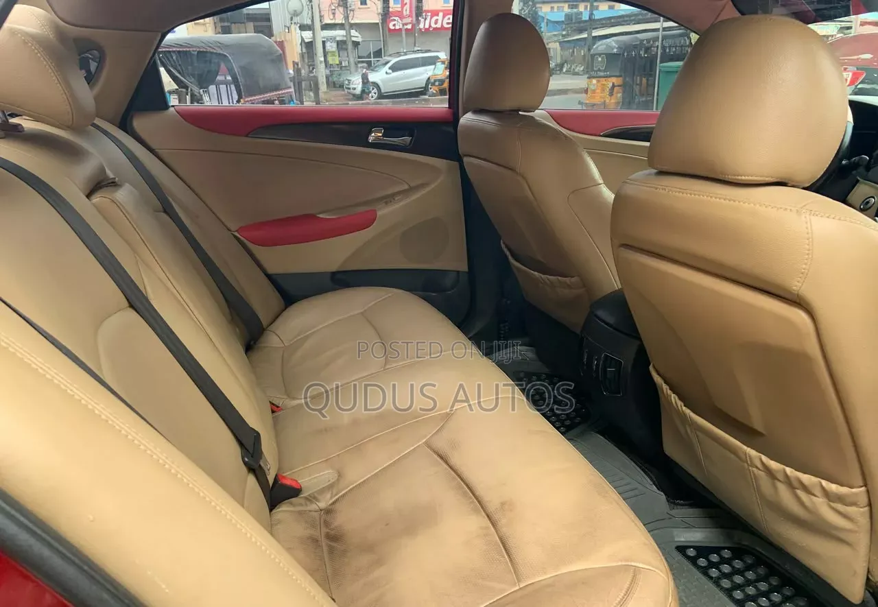 Hyundai Sonata 2012 Red