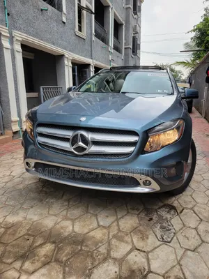Mercedes-Benz GLA 250 2015 Blue