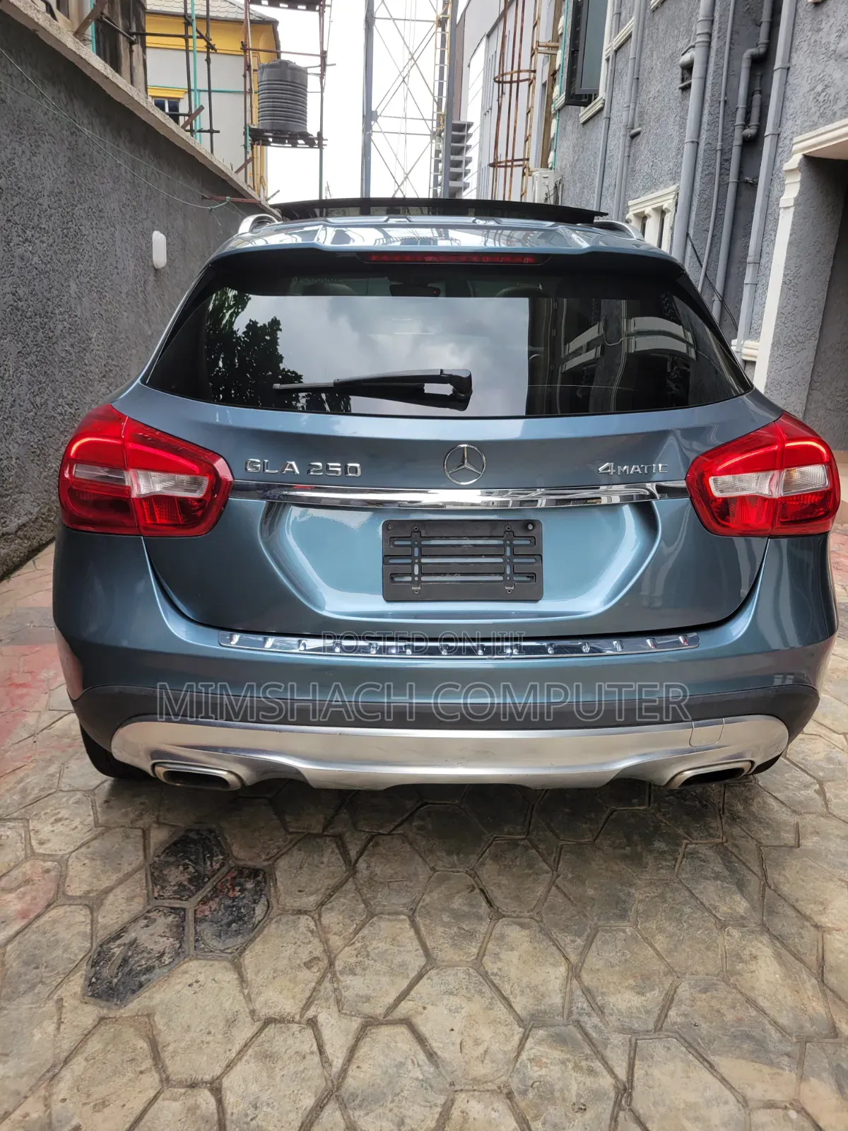 Mercedes-Benz GLA 250 2015 Blue