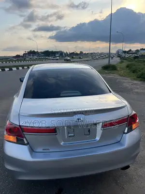 Honda Accord Sedan LX 2012 Silver
