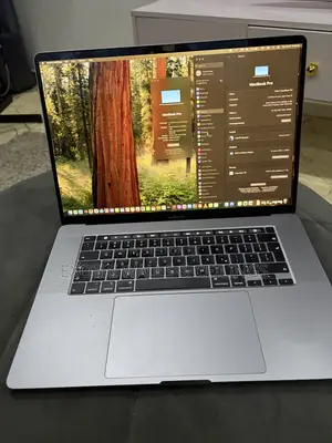 Laptop Apple MacBook Pro 2019 32GB Intel Core i9 SSD 1T
