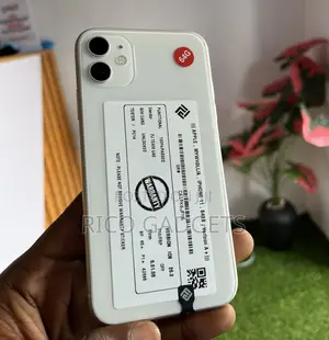 Apple iPhone 11 64 GB White