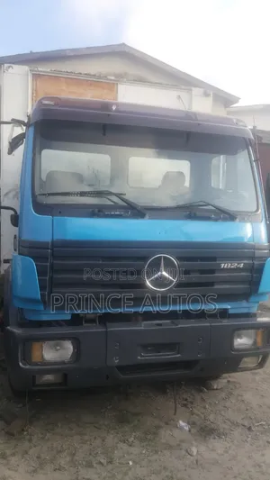 Mercedes Benz Truck 814