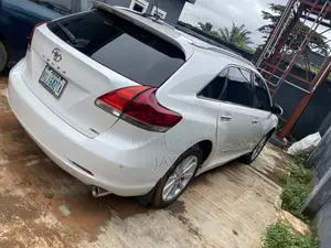 Toyota Venza AWD 2011 White