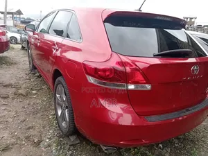 Toyota Venza AWD 2012 Red