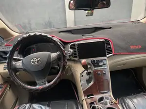 Toyota Venza AWD 2011 White