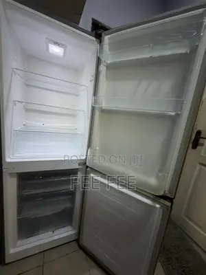 Hisense Bottom Freezer Refrigerator 225L (29DCA)
