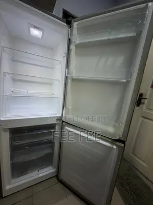 Hisense Bottom Freezer Refrigerator 225L (29DCA)