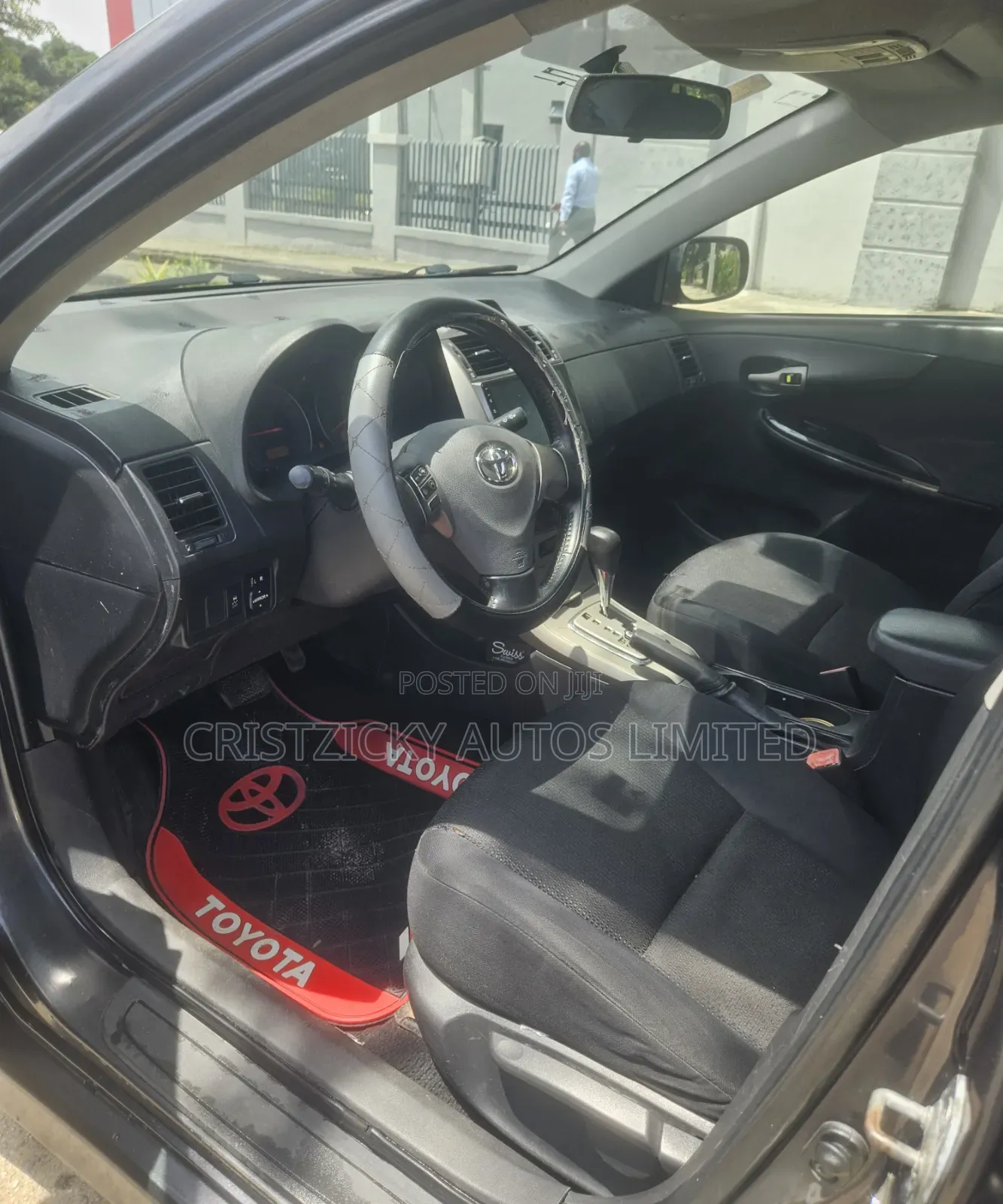 Toyota Corolla 2010 Gray