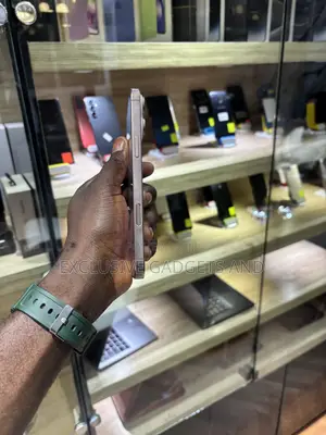 Apple iPhone 16 Pro Max 256 GB Gold