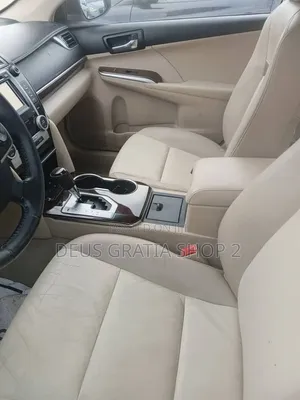 Toyota Camry XLE V6 4dr Sedan (3.5L 6cyl 6A) 2013 White