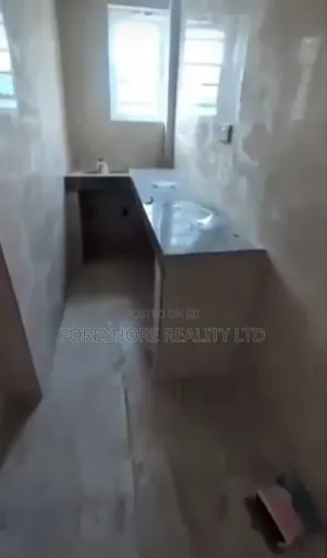 2bdrm Apartment in Adekunle for rent