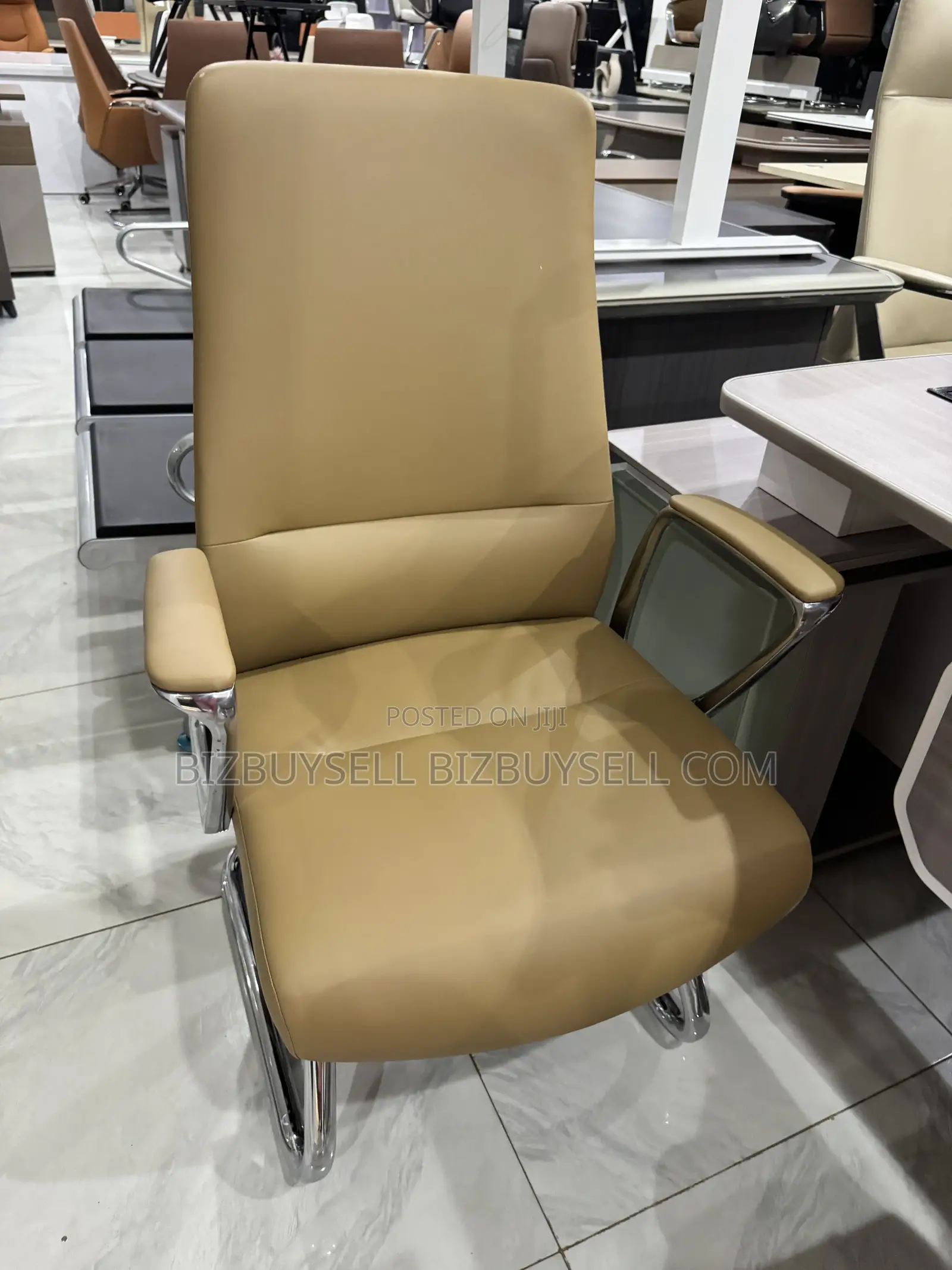 Modern Visitor Desk Chair