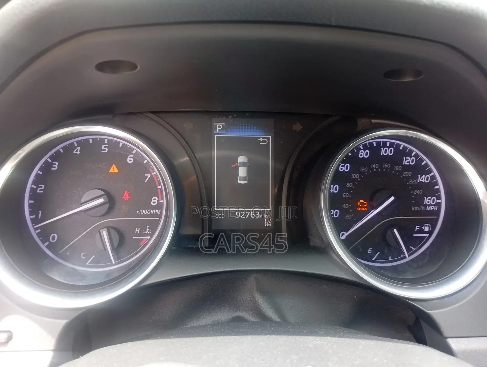 Toyota Camry 2018 Silver