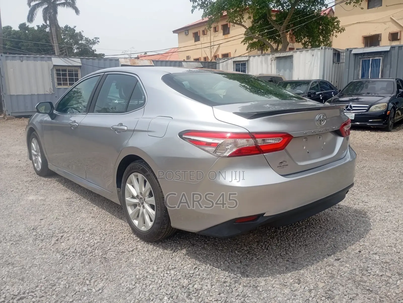 Toyota Camry 2018 Silver