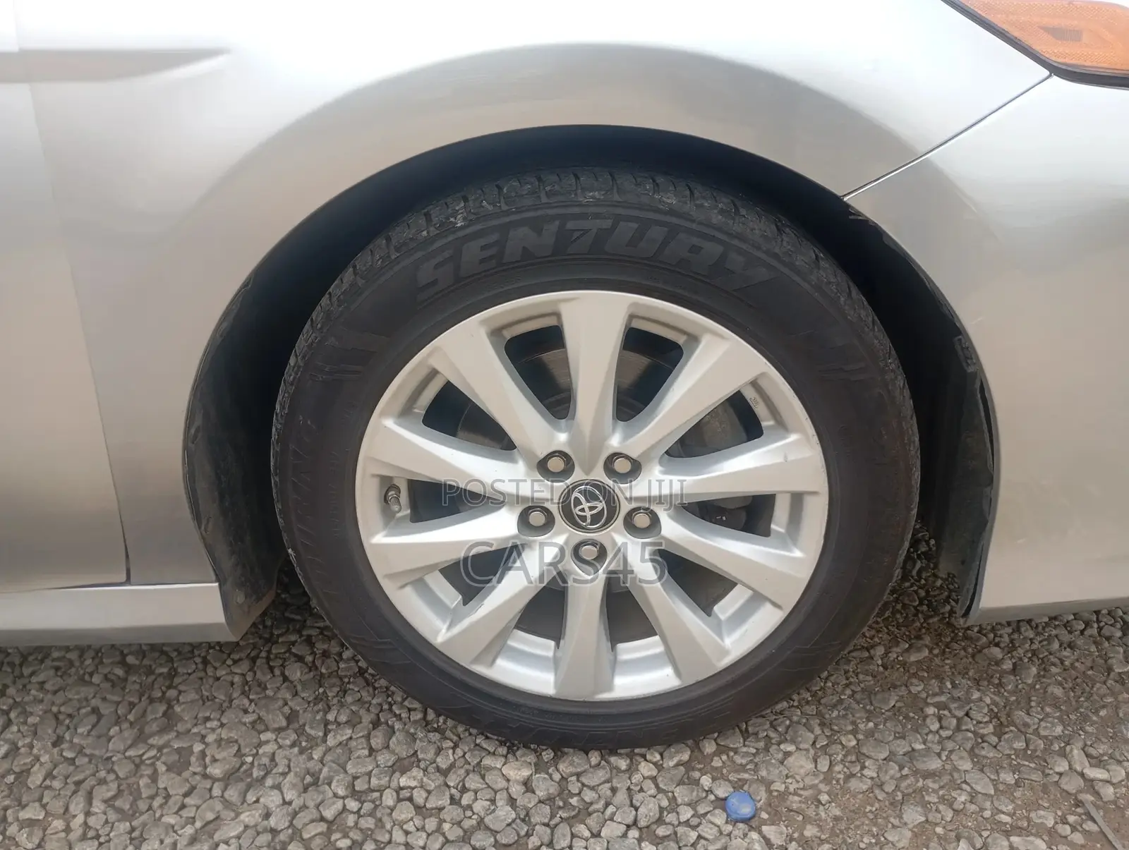 Toyota Camry 2018 Silver