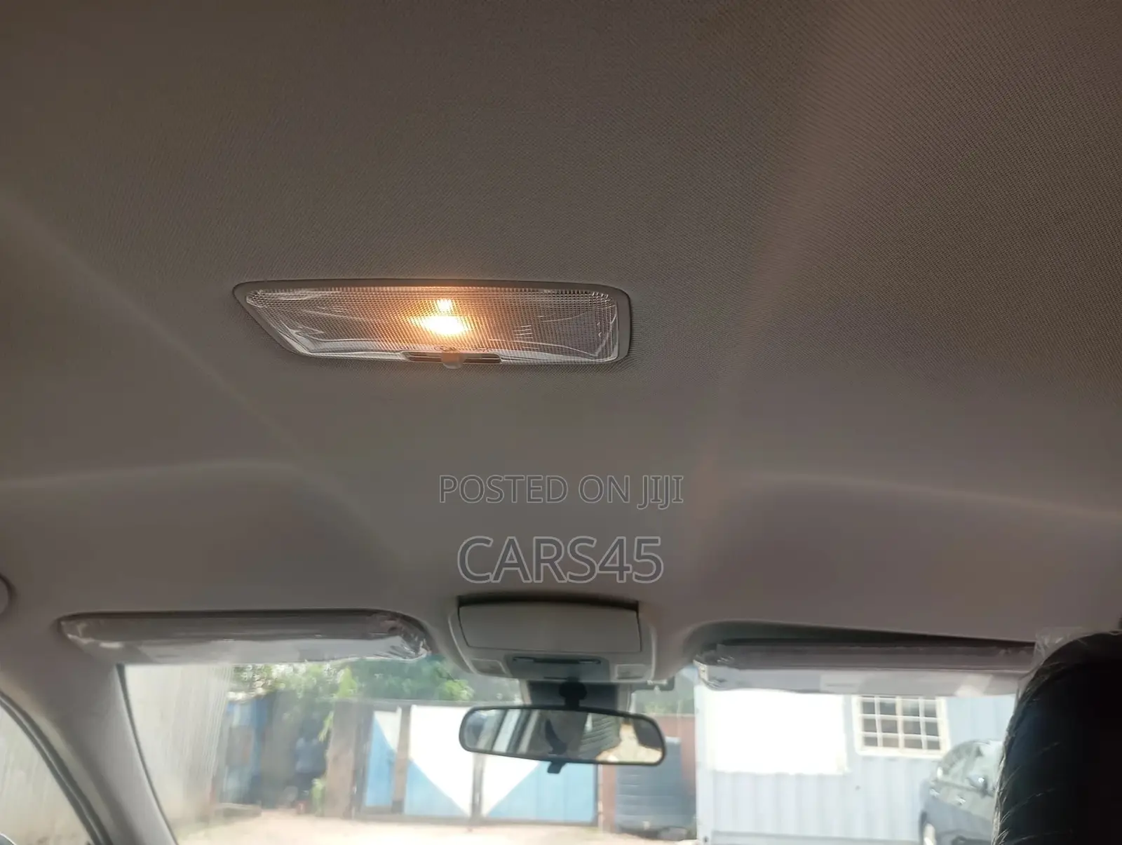Toyota Camry 2018 Silver