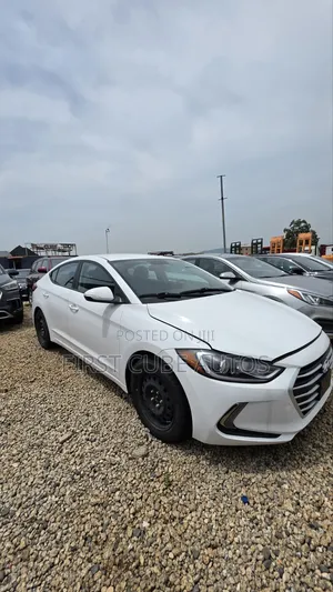 Hyundai Elantra SE 2018 White