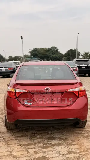 Toyota Corolla LE 4dr Sedan (1.8L 4cyl CVT) 2015 Red