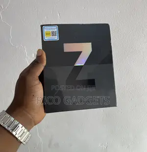 New Samsung Galaxy Z Fold 3 256 GB Black