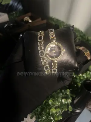2-in-1 Chain Wristwatch and Bracelet