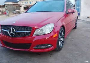 Mercedes-Benz C300 2008 Red