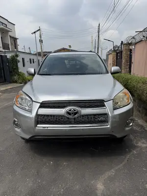 Toyota RAV4 3.5 Limited 4x4 2012 Silver