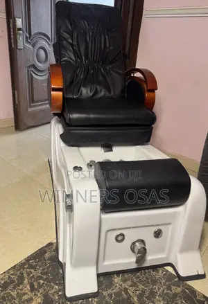 Pedicure Machine With Massage Feature