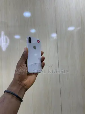 Apple iPhone X 64 GB White