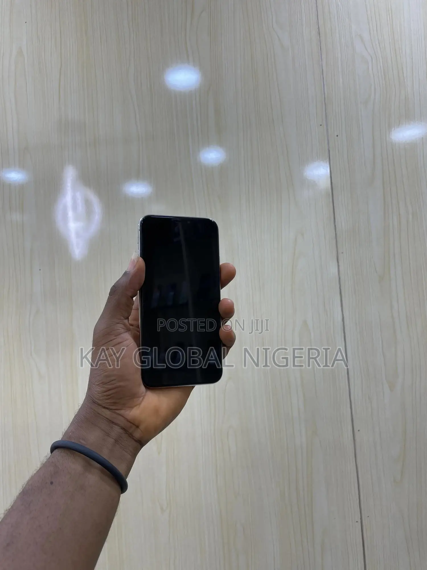 Apple iPhone X 64 GB White