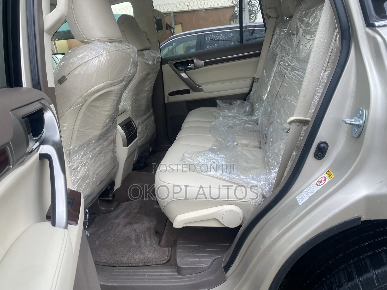 Lexus GX 2015 Gold