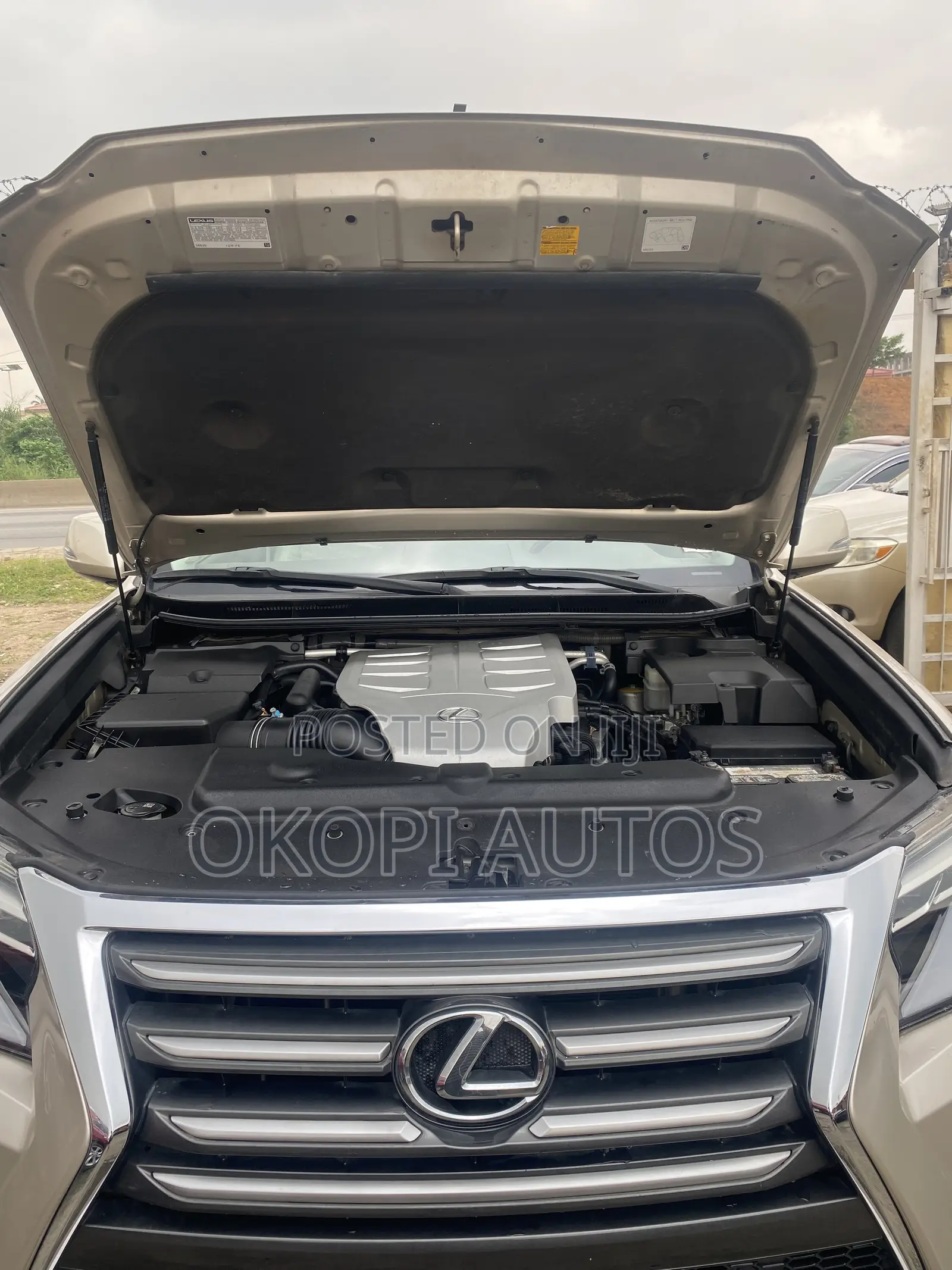 Lexus GX 2015 Gold