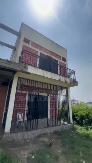 A Massive Space in a Strategic Location