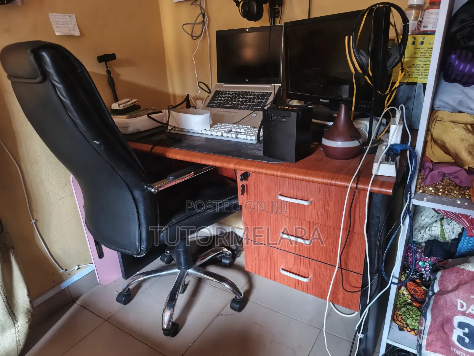 Office Chair and Table